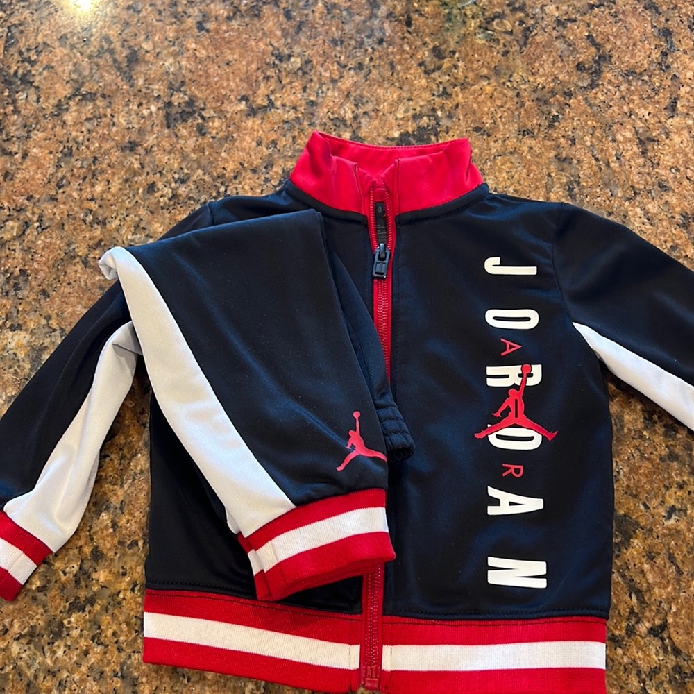 Jordan’m sweatsuit! So adorable, and in excellent condition.